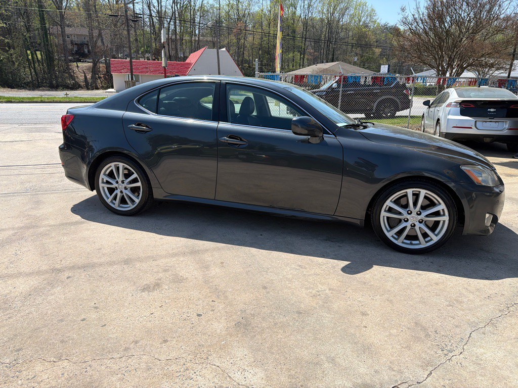 2007 Lexus IS Image 8