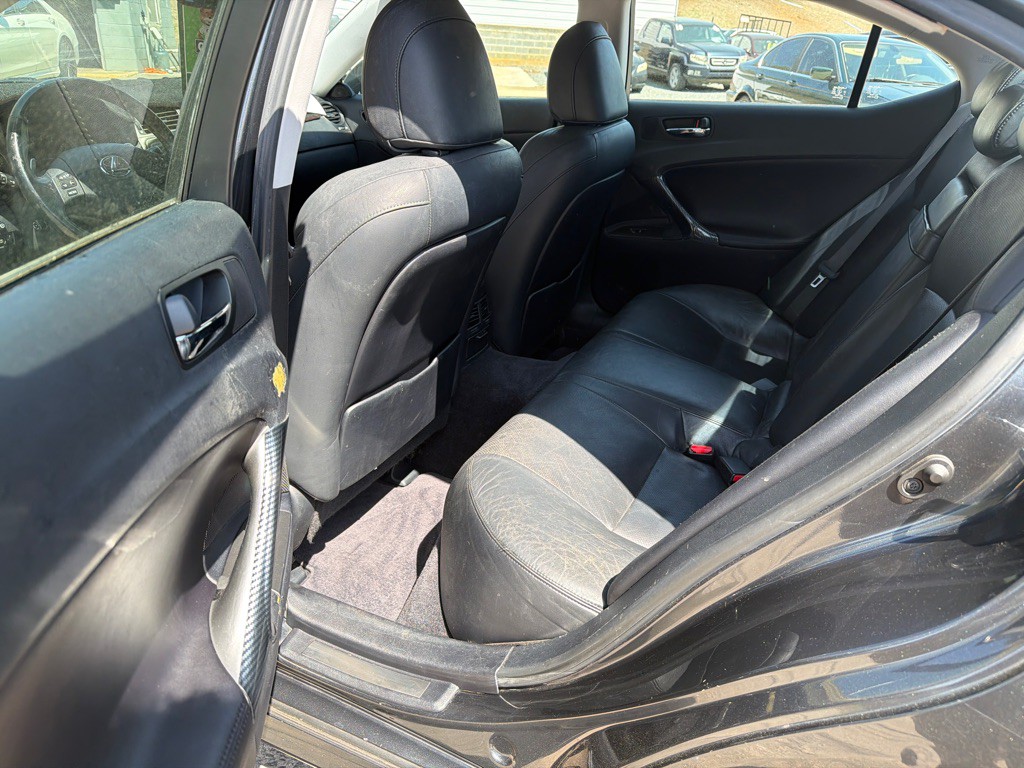 2007 Lexus IS Image 10