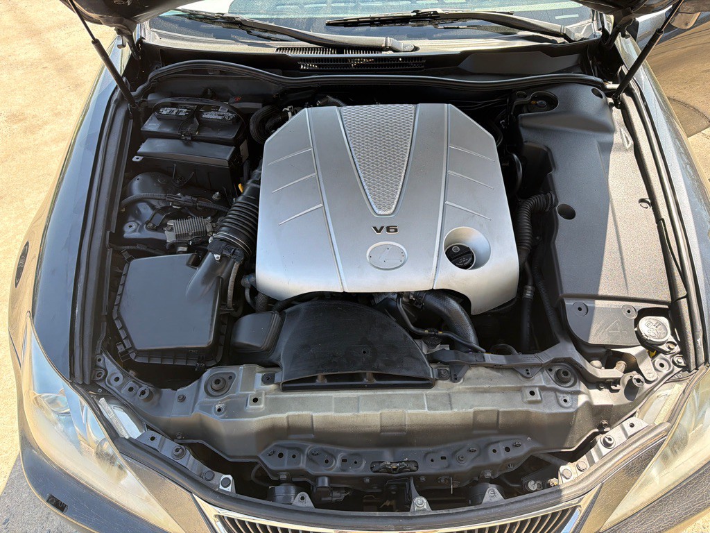 2007 Lexus IS Image 16