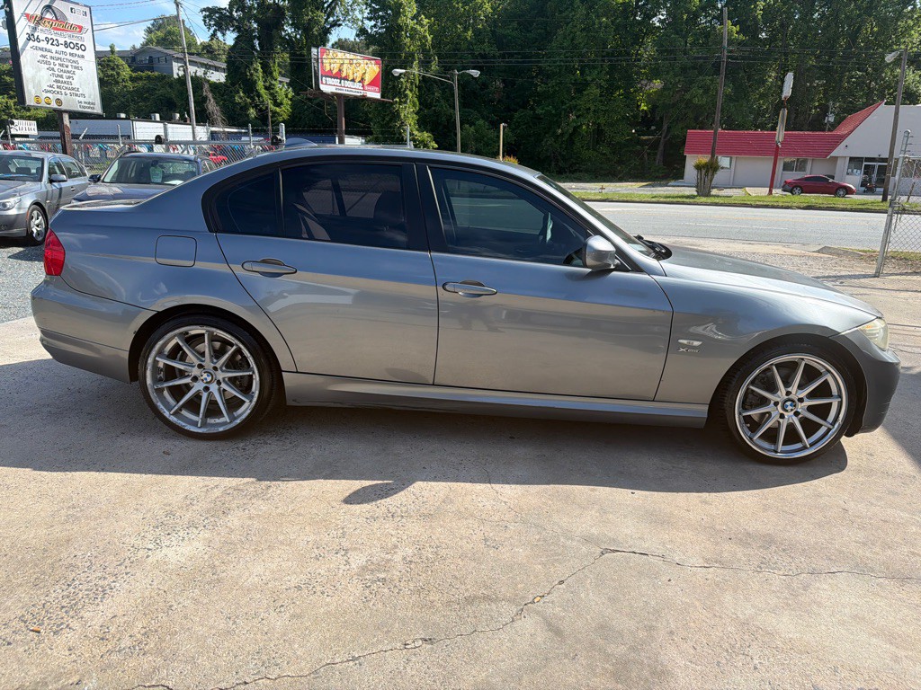 2009 BMW 3 Series Image 8