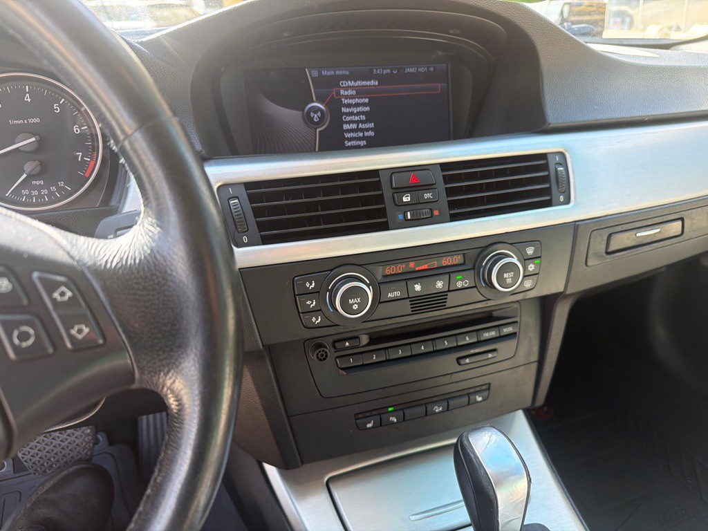 2009 BMW 3 Series Image 13