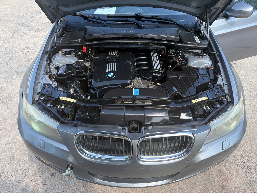 2009 BMW 3 Series Image 17