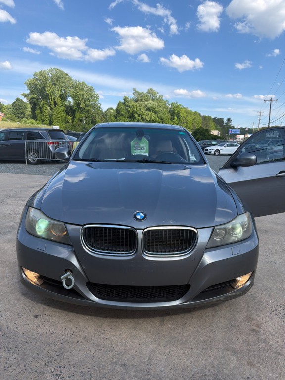 2009 BMW 3 Series Image 18