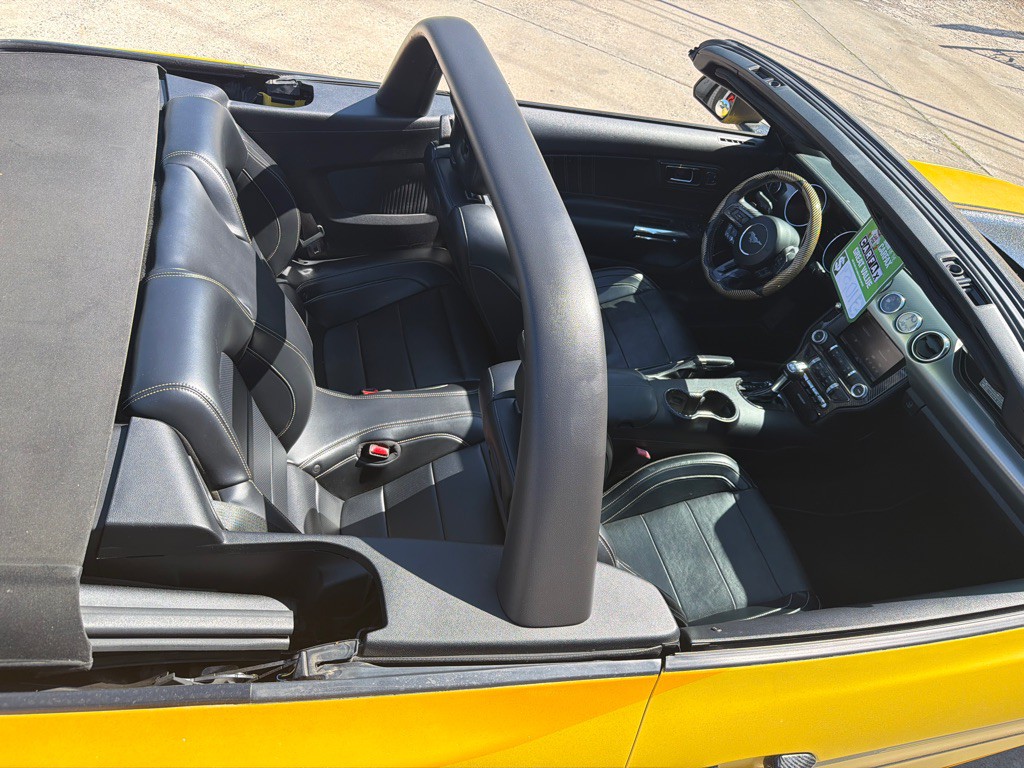 2015 Ford Mustang Image 21