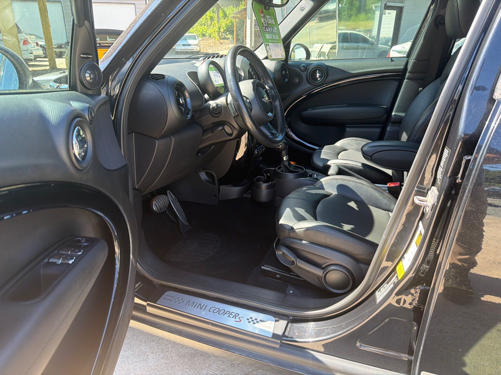 2016 MINI Cooper Image 9
