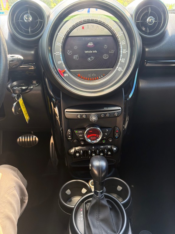2016 MINI Cooper Image 12