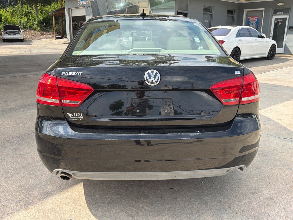 2013 Volkswagen Passat Image 6