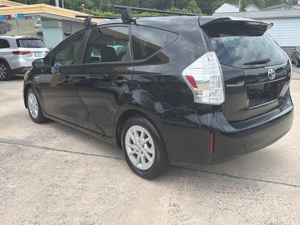 2012 Toyota Prius Image 5