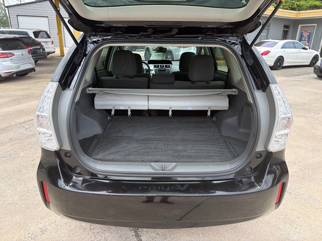 2012 Toyota Prius Image 9