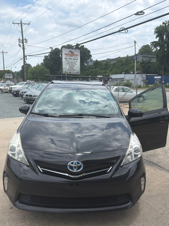 2012 Toyota Prius Image 17
