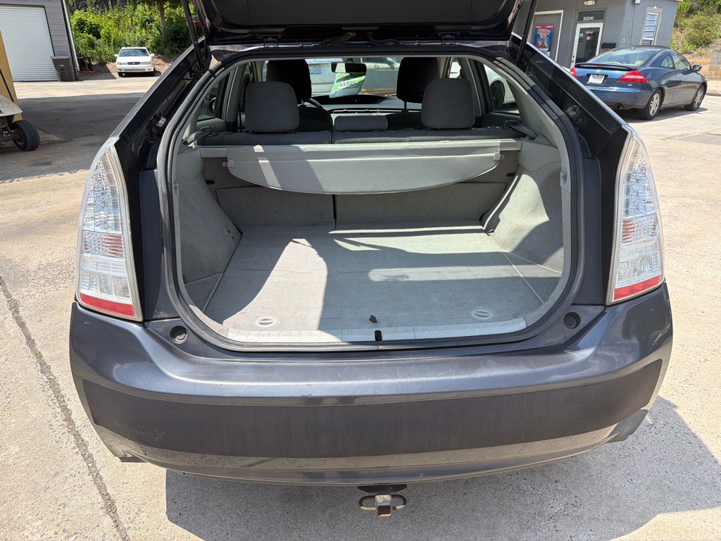 2011 Toyota Prius Image 10
