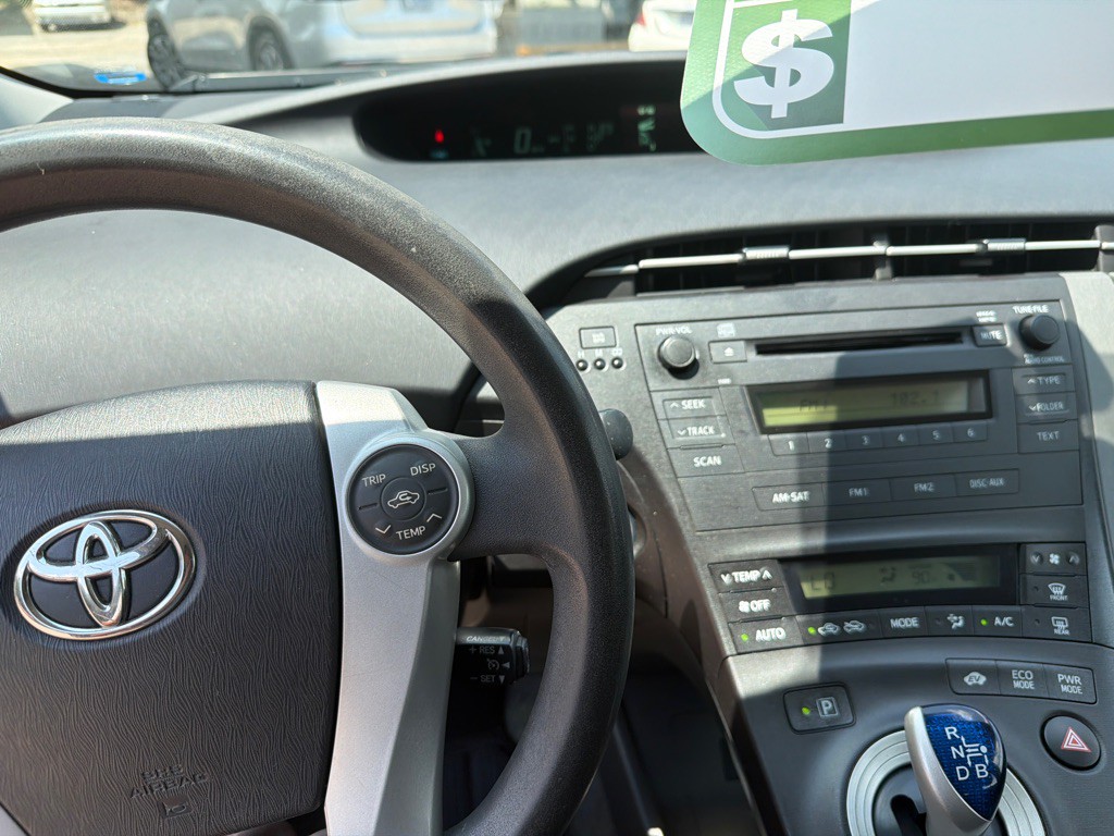 2011 Toyota Prius Image 14