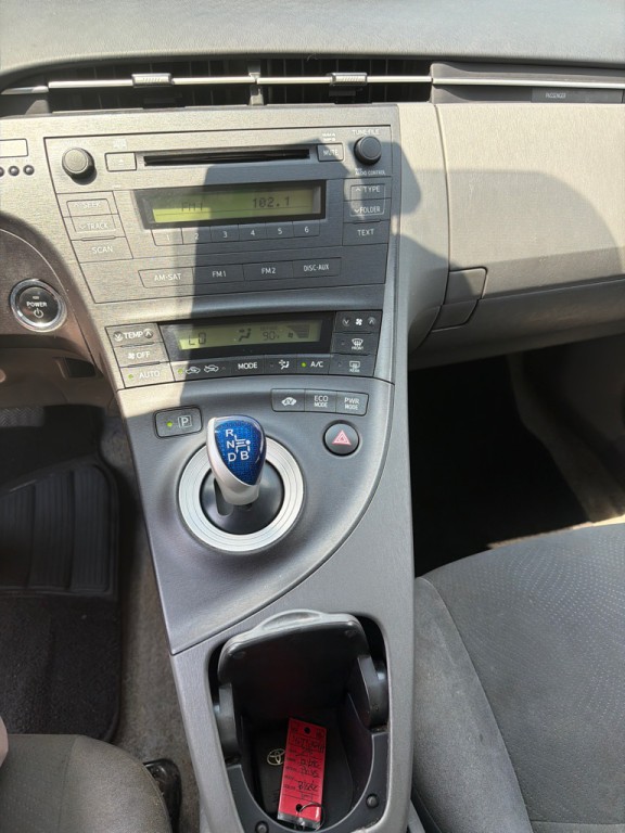 2011 Toyota Prius Image 16