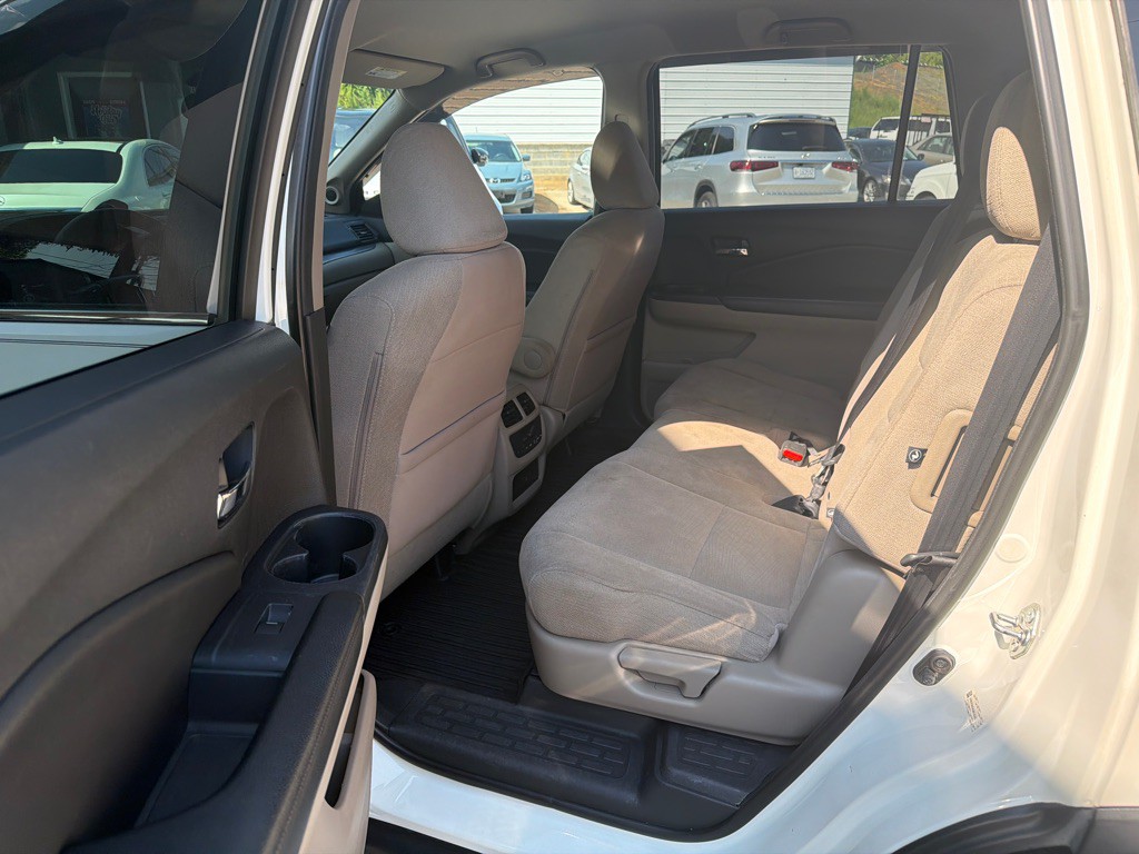 2016 Honda Pilot Image 11