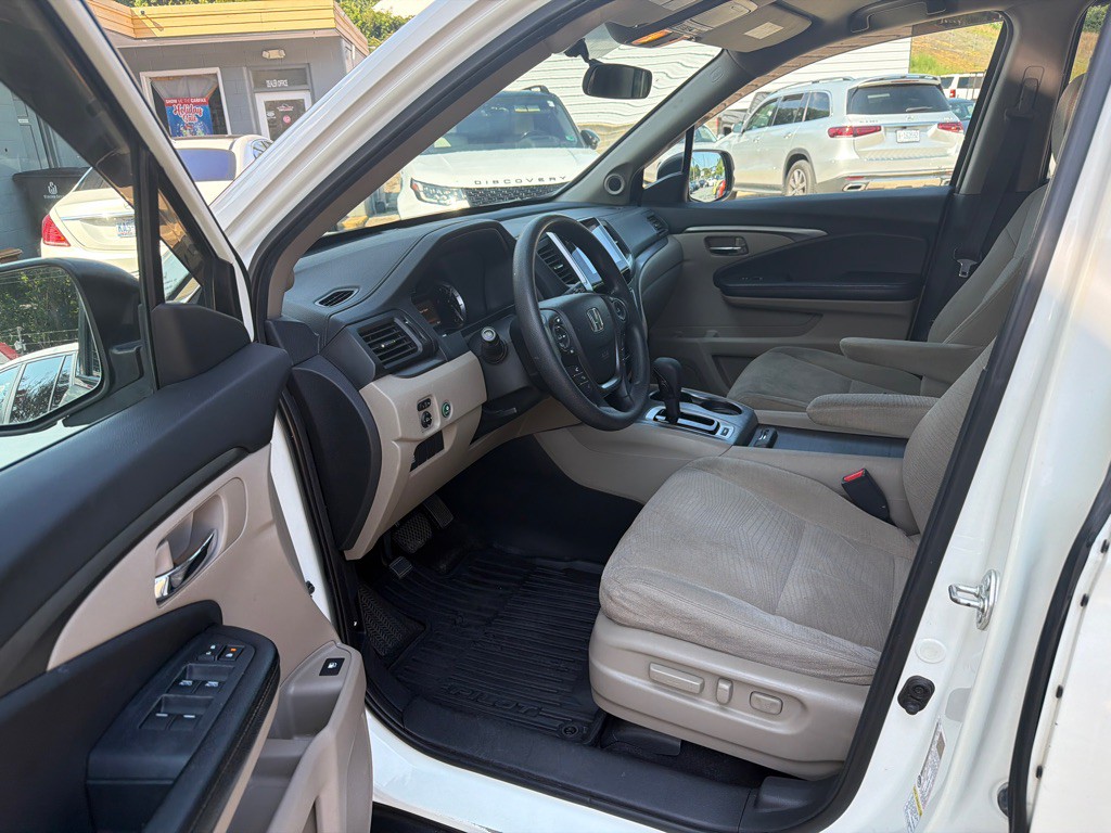 2016 Honda Pilot Image 12