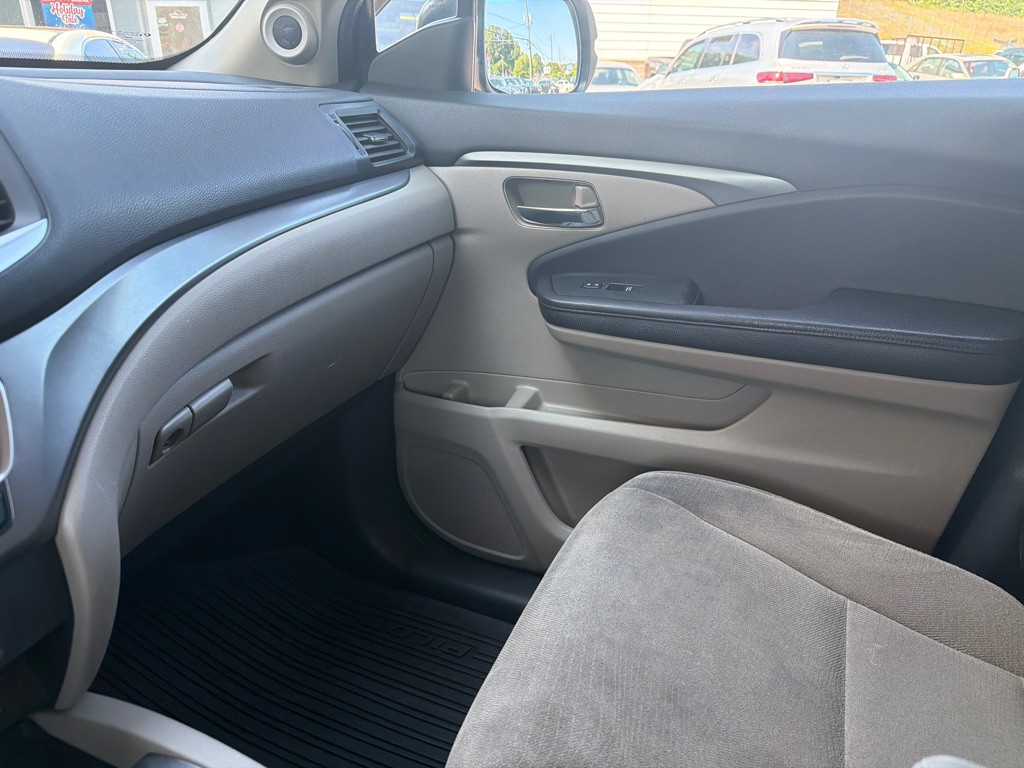 2016 Honda Pilot Image 17