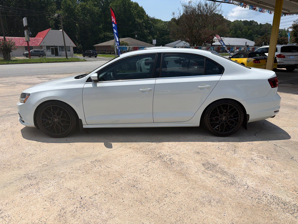 2017 Volkswagen Jetta Image 4