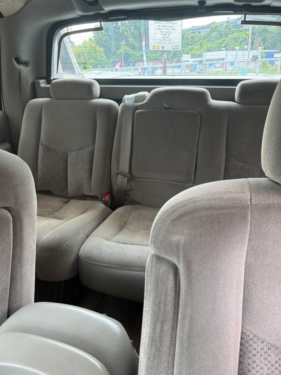 2005 Chevrolet Avalanche Image 16