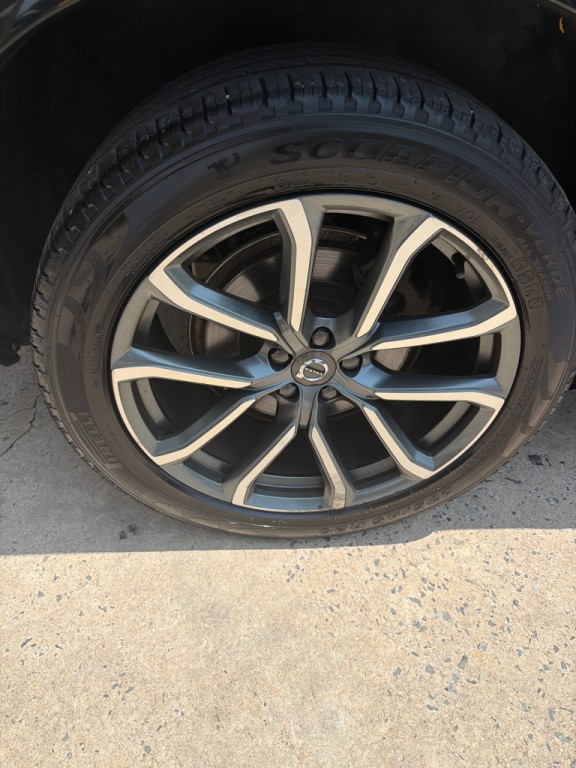 2018 Volvo XC90 Image 9