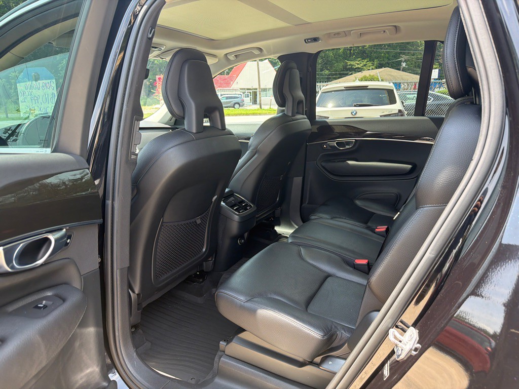 2018 Volvo XC90 Image 12