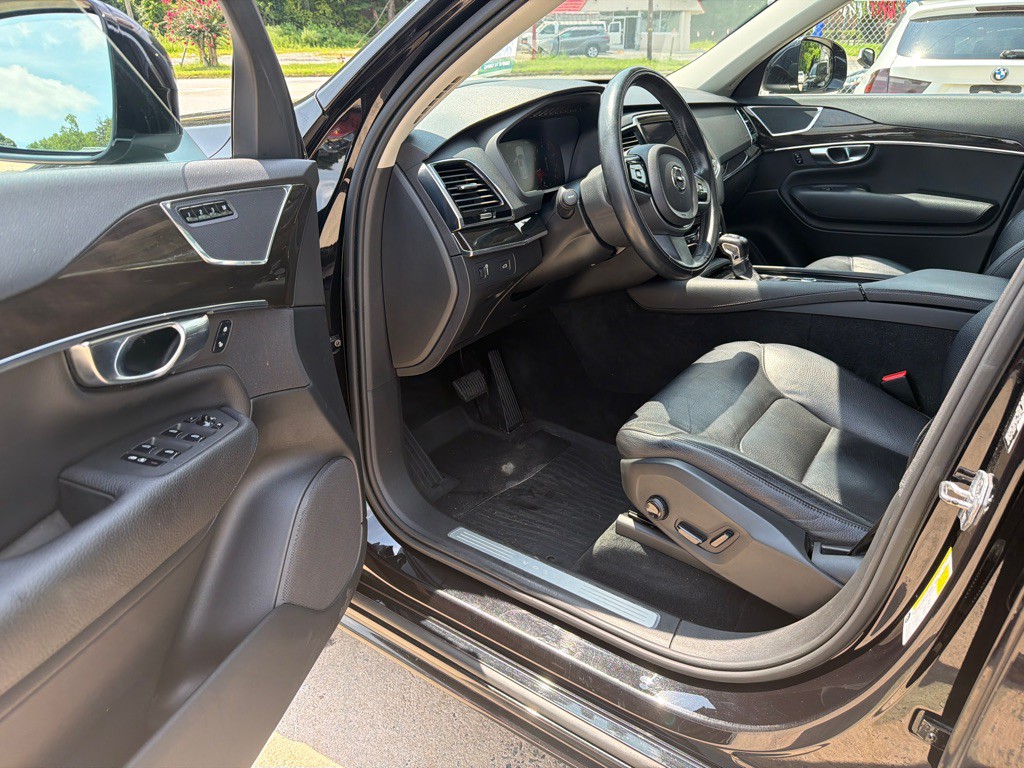 2018 Volvo XC90 Image 16