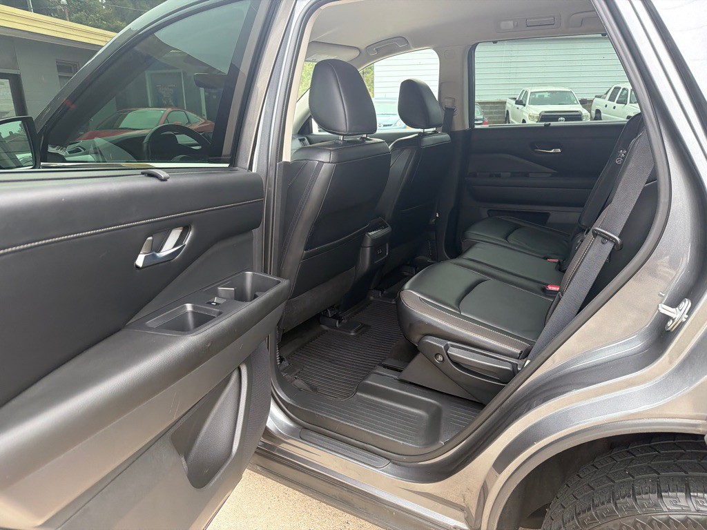 2023 Nissan Pathfinder Image 10