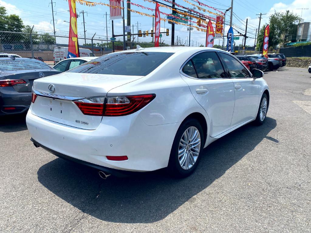 2014 Lexus ES 350 Image 5