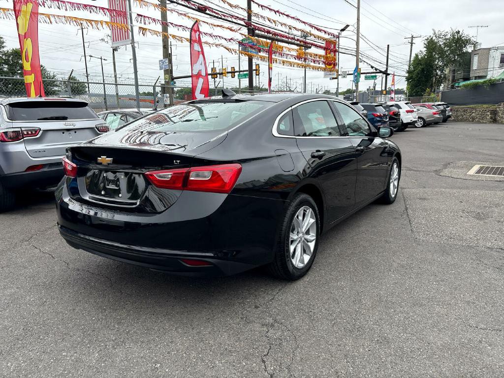 2023 Chevrolet Malibu Image 5