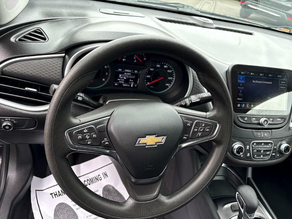 2023 Chevrolet Malibu Image 9
