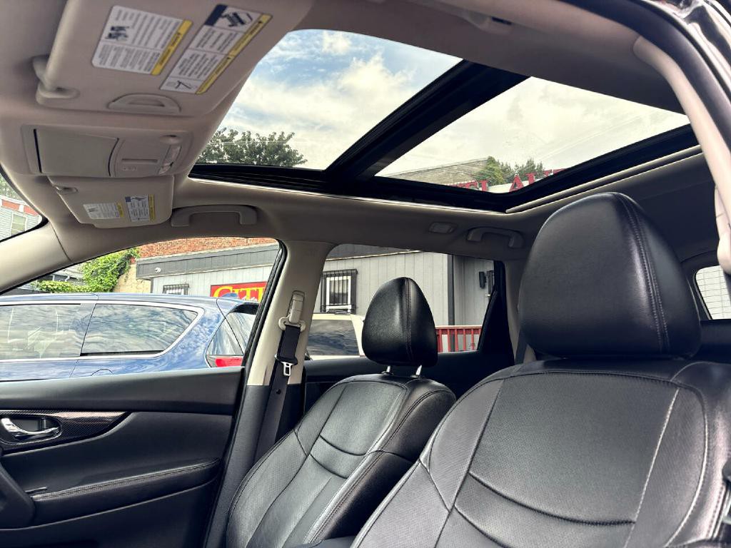 2017 Nissan Rogue Image 8
