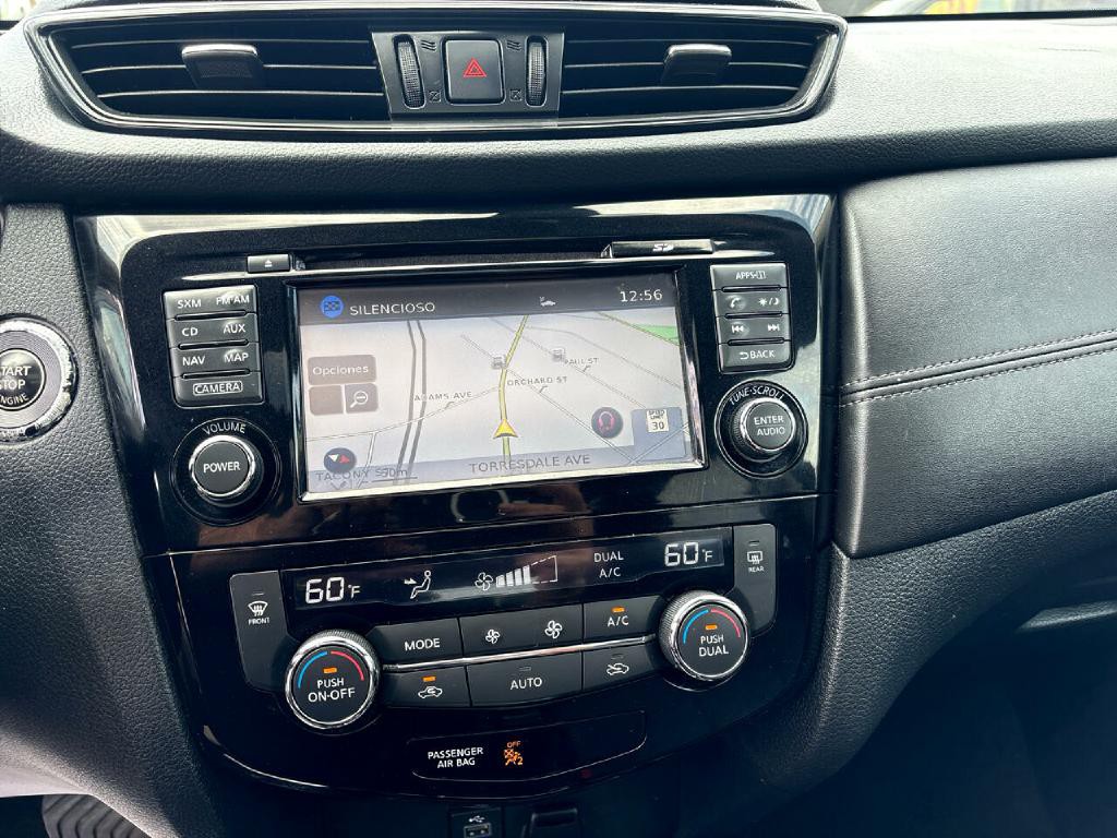 2017 Nissan Rogue Image 12