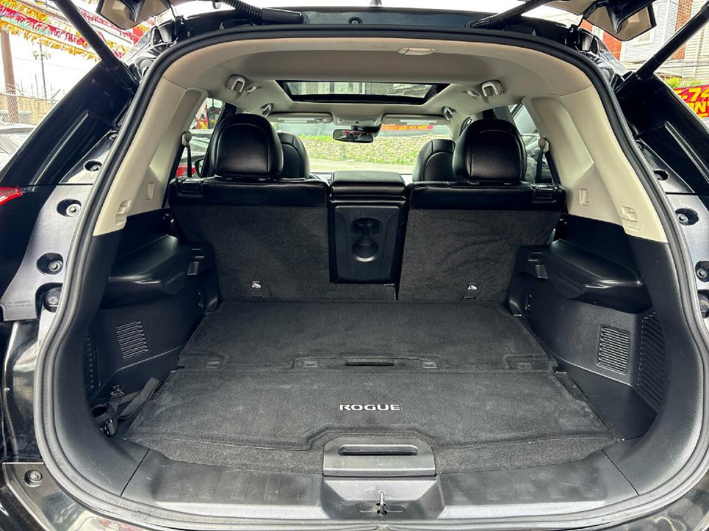2017 Nissan Rogue Image 18