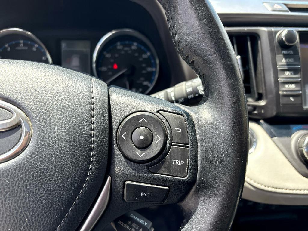 2016 Toyota Rav4 Image 12
