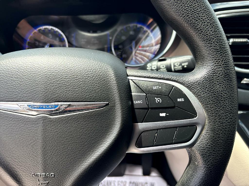 2020 Chrysler Voyager Image 10
