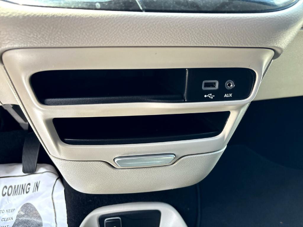 2020 Chrysler Voyager Image 12