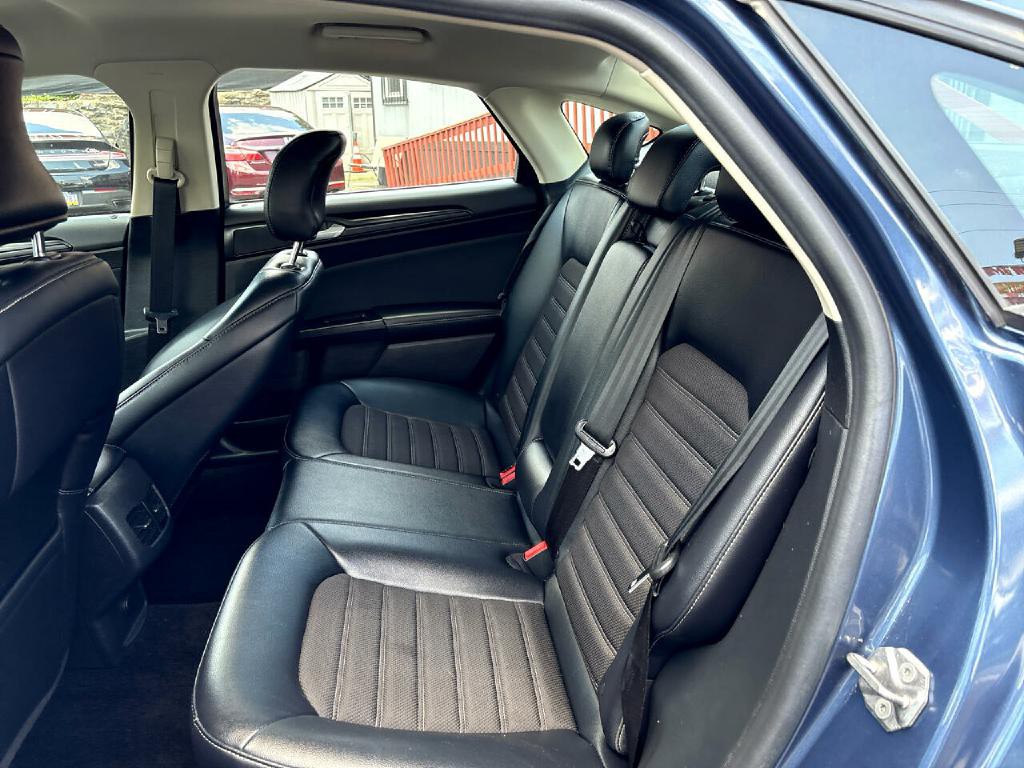 2018 Ford Fusion Image 17
