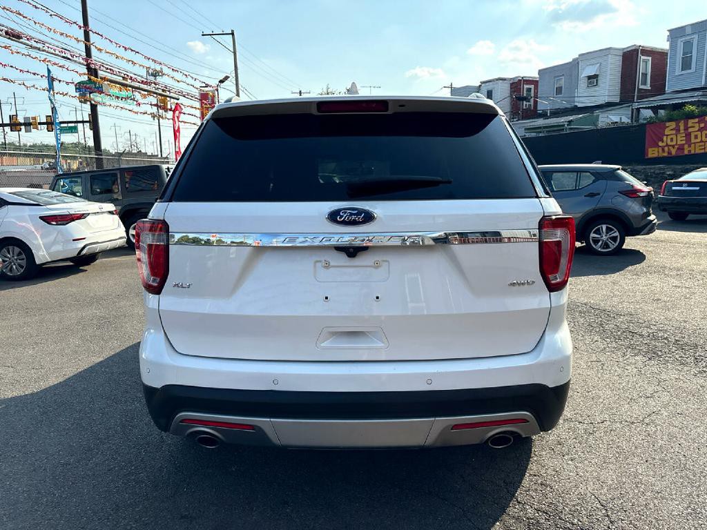 2017 Ford Explorer Image 4