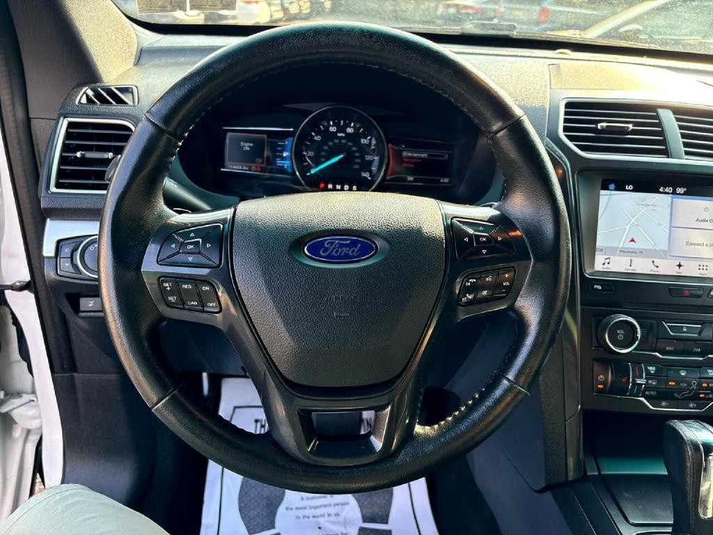 2017 Ford Explorer Image 9