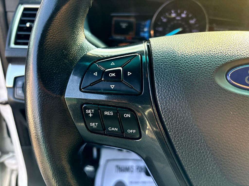 2017 Ford Explorer Image 11
