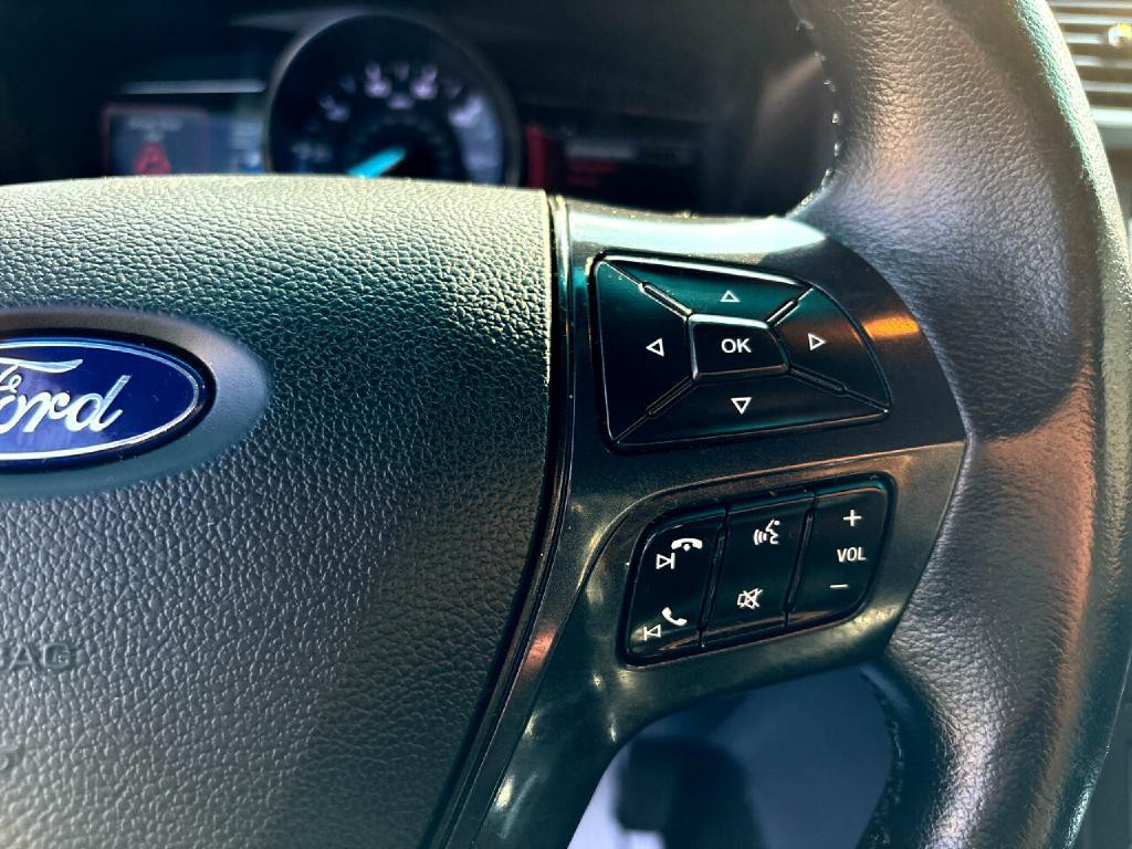2017 Ford Explorer Image 12