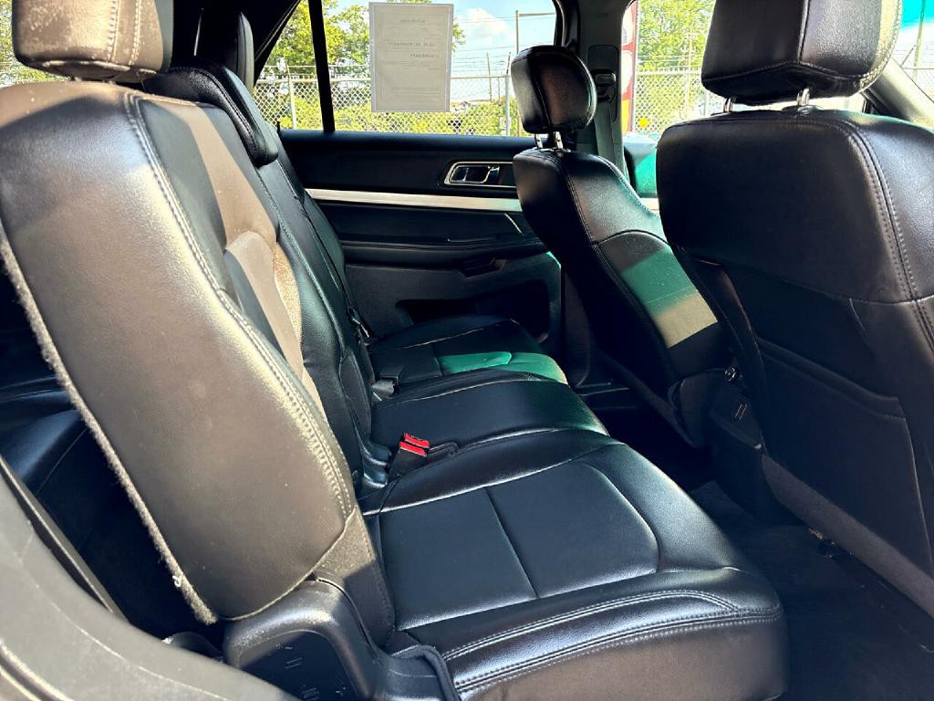 2017 Ford Explorer Image 20