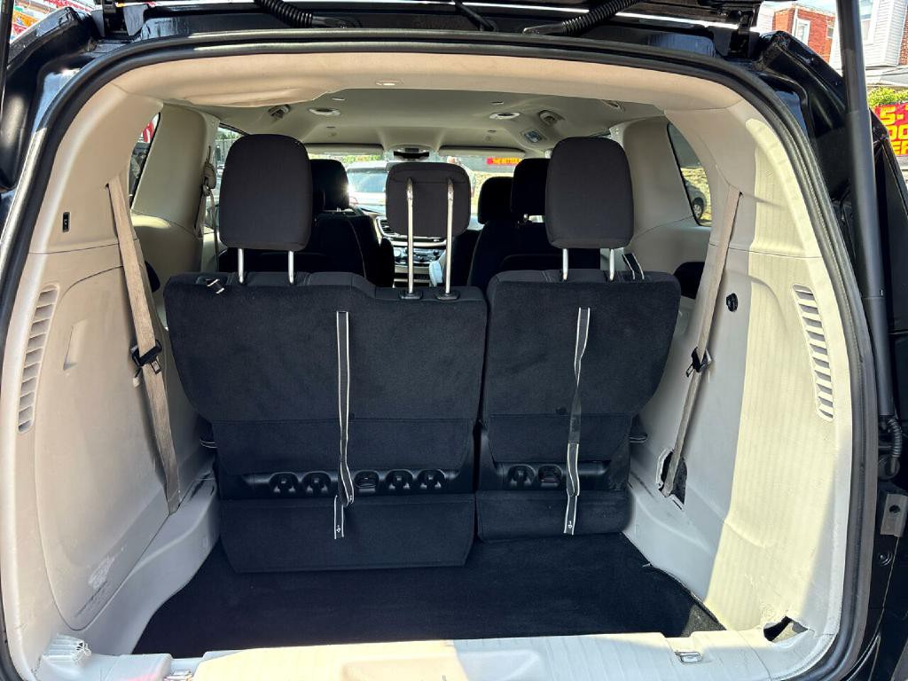 2022 Chrysler Voyager Image 18