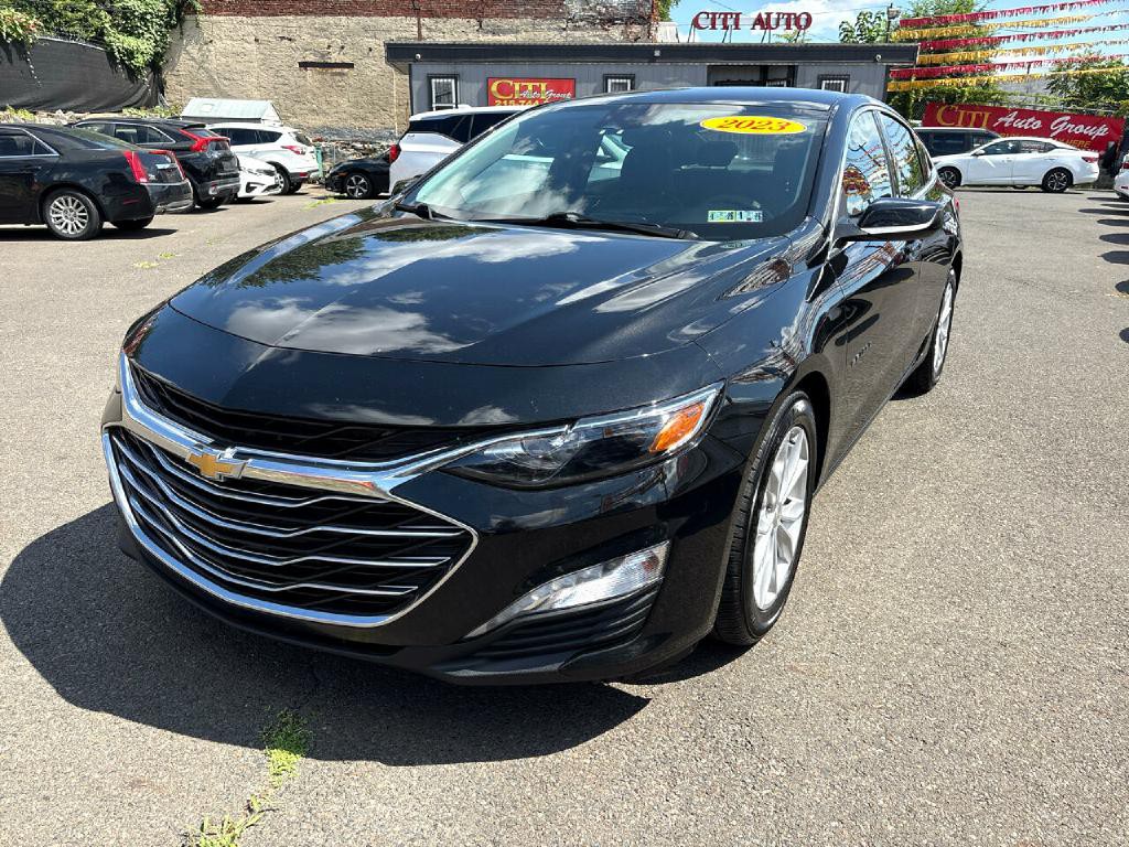 2023 Chevrolet Malibu Image 3