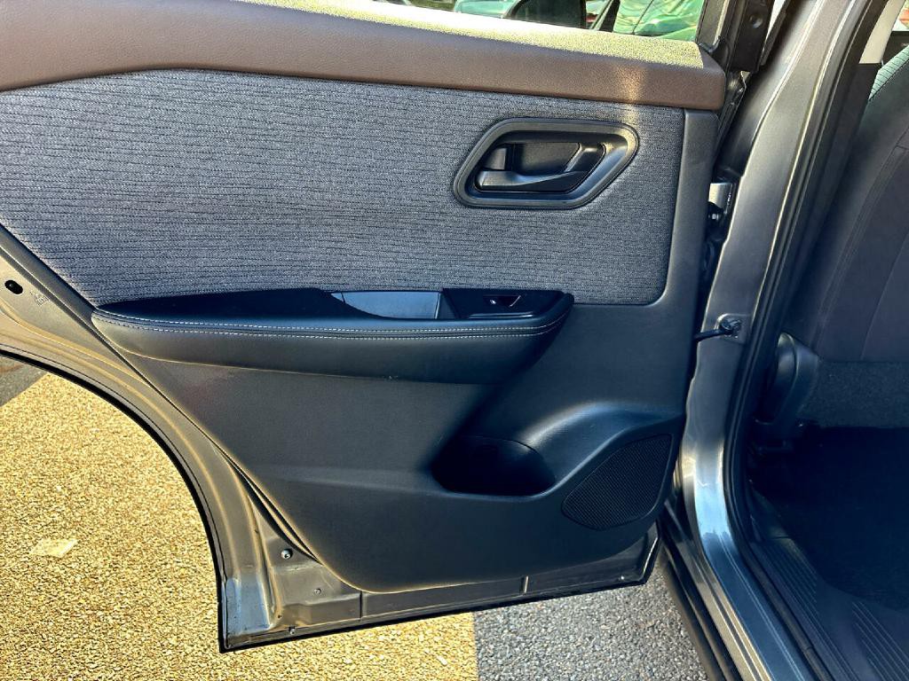 2021 Nissan Rogue Image 17