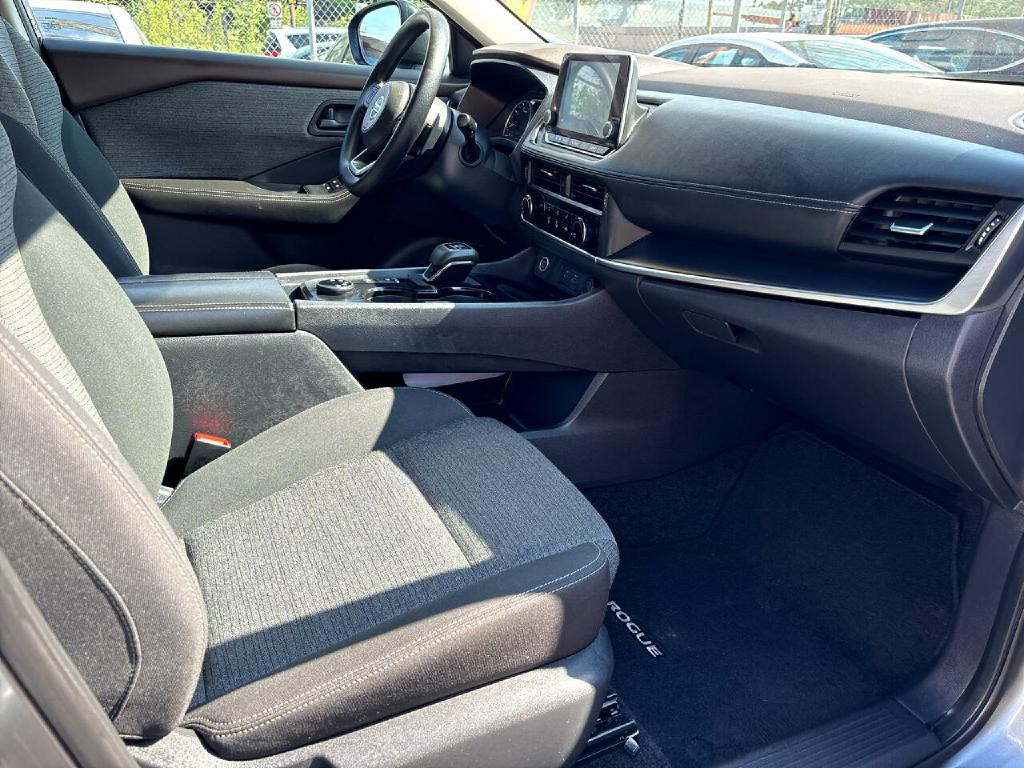 2021 Nissan Rogue Image 24