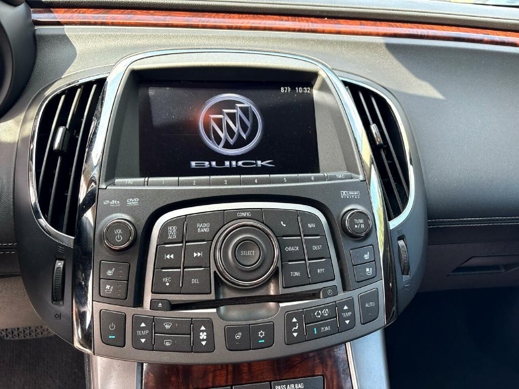 2012 Buick Lacrosse Image 10