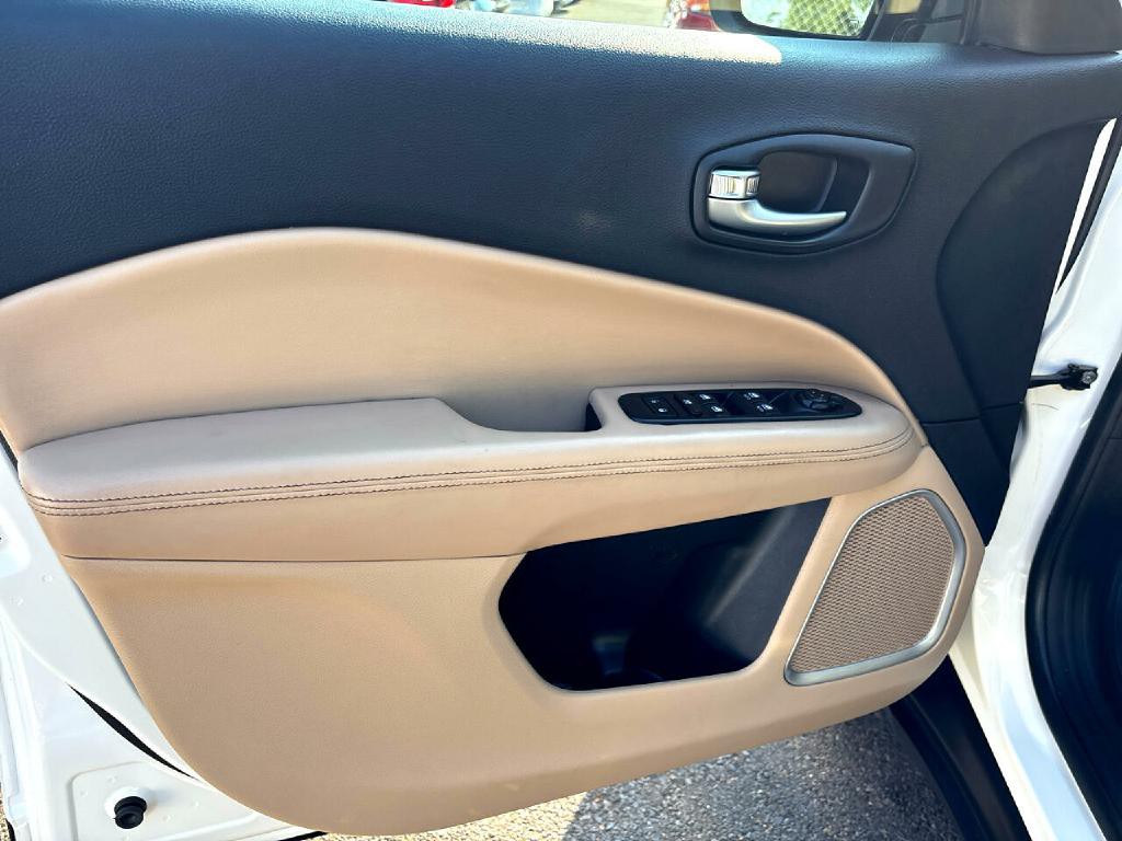 2019 Jeep Compass Image 6
