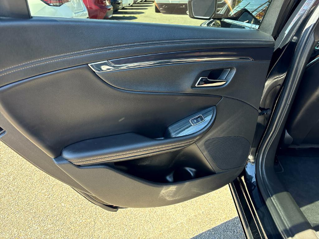 2016 Chevrolet Impala Image 16