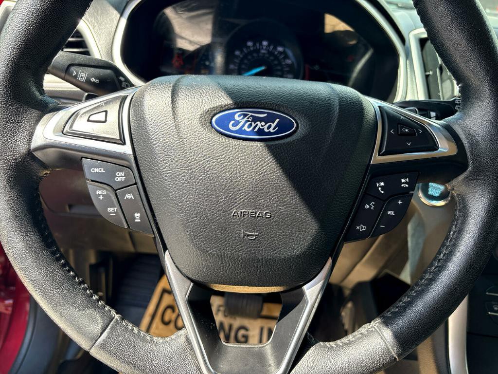 2019 Ford Edge Image 10