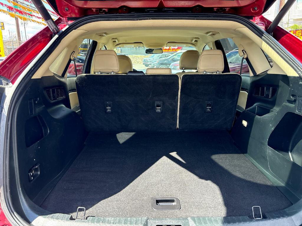 2019 Ford Edge Image 17